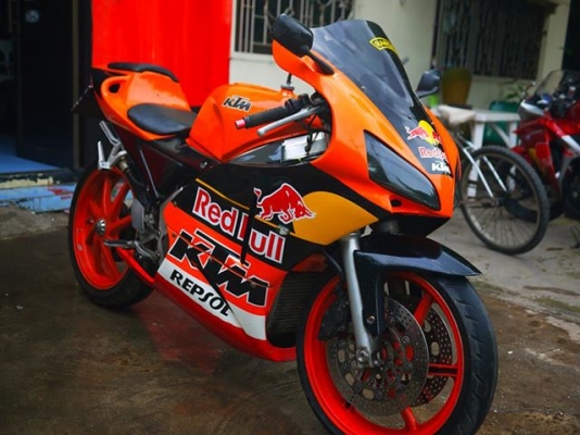 ขาย Nc30 แฟริ่ง Rc212 พร้อมทะเบียนแท้ ท่อสูตรลั่นๆ เครื่องดีมากๆเดินเบาสนิท ราคา 88000 จัดไฟแนนท์ได้ by 400 Club Thailandwww.400clubthailand.com 0803355484