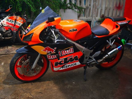 ขาย Nc30 แฟริ่ง Rc212 พร้อมทะเบียนแท้ ท่อสูตรลั่นๆ เครื่องดีมากๆเดินเบาสนิท ราคา 88000 จัดไฟแนนท์ได้ by 400 Club Thailandwww.400clubthailand.com 0803355484