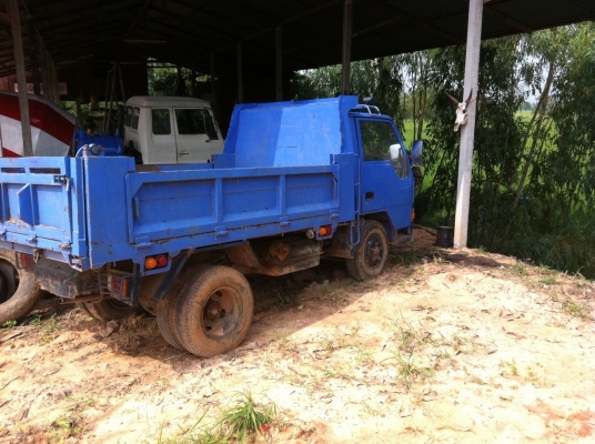 ขายด่วน 6 ล้อดั้ม  มิตซู เครื่อง 115 4D34  เครื่องแน่นแรง คัตซีสวย  สภาพรถพร้อมใช้งาน  รถไม่มีเอกสารแต่การันตีแหล่งที่มา