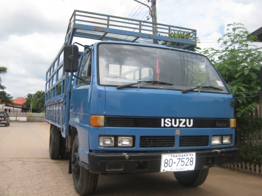 -ขายNPR59LU5M115 ปี37ออกห้าง มือเดียว  ขอบคุณพ่อหว่า่่ง อ.สุวรรณภูมิครับ