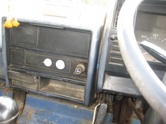 -ขายNPR59LU5M115 ปี37ออกห้าง มือเดียว  ขอบคุณพ่อหว่า่่ง อ.สุวรรณภูมิครับ