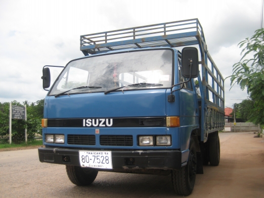 -ขายNPR59LU5M115 ปี37ออกห้าง มือเดียว  ขอบคุณพ่อหว่า่่ง อ.สุวรรณภูมิครับ