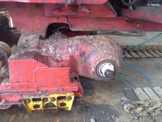 นำส่งแล้วครับ ส่งไป อ.เกษตรวิสัย ร้อยเอ็ด ยังเหลืออีกให้รีบจอง สนใจโทรติดต่อได้  KM 48 เดิน 12 ht (นอก) เครื่อง 6HE+turbo (235แรง) โซ่ D2  46 ข้อ โรลเลอร์ D3 12 ลูก หน้าเกี่ยว 3 เมตร อุ้มเลด 2.5 ตันหรือ star big  12 HT  jo8d + bo (260 แรง)