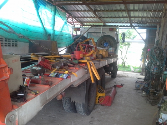 นำส่งแล้วครับ ส่งไป อ.เกษตรวิสัย ร้อยเอ็ด ยังเหลืออีกให้รีบจอง สนใจโทรติดต่อได้  KM 48 เดิน 12 ht (นอก) เครื่อง 6HE+turbo (235แรง) โซ่ D2  46 ข้อ โรลเลอร์ D3 12 ลูก หน้าเกี่ยว 3 เมตร อุ้มเลด 2.5 ตันหรือ star big  12 HT  jo8d + bo (260 แรง)