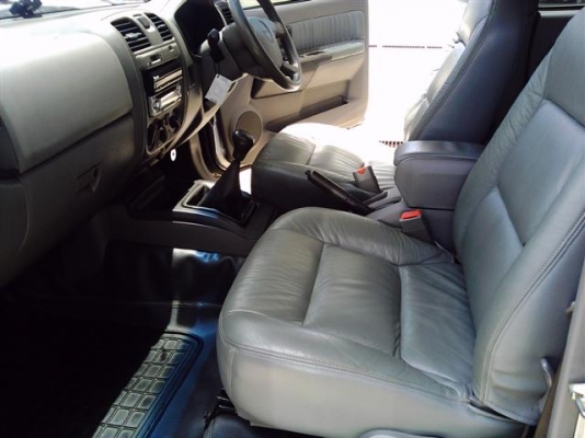 กระบะISUZU D-MAX HILANDER3.0M/T4X2แต่งงามๆสภาพดี ฟรีดาวน์ฟรีประกัน