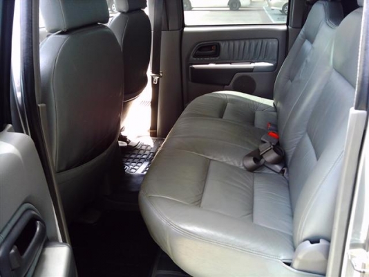 กระบะISUZU D-MAX HILANDER3.0M/T4X2แต่งงามๆสภาพดี ฟรีดาวน์ฟรีประกัน