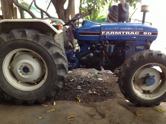 ขายรถไถ FORD 4WD