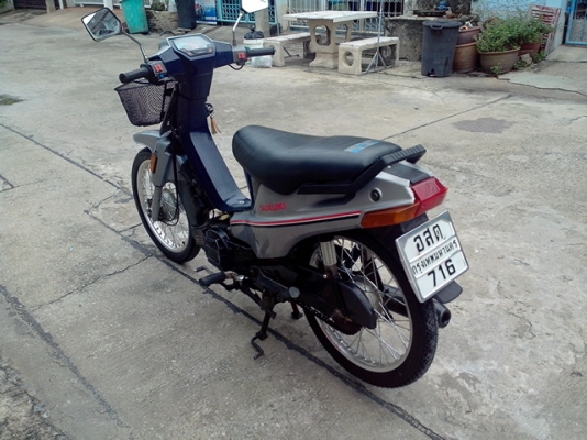 ขายซูซูกิ คริสตัล ขายซูซูกิ คริสตัล