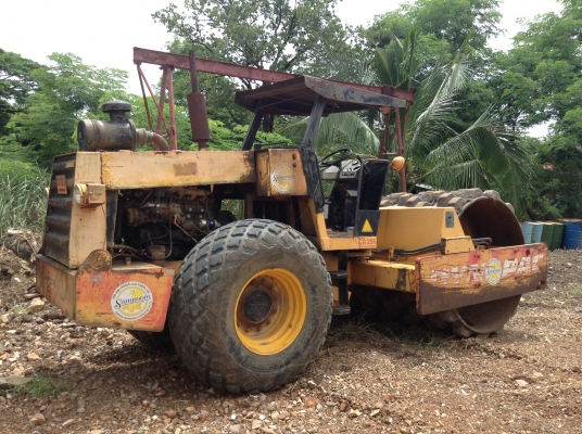 ต้องการขายด่วน ! รถบด ยี่ห้อ DYNAPAC รุ่น CA 251 ต้องการขายด่วน ! รถบด ยี่ห้อ DYNAPAC รุ่น CA 251