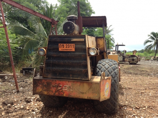 ต้องการขายด่วน ! รถบด ยี่ห้อ DYNAPAC รุ่น CA 251 ต้องการขายด่วน ! รถบด ยี่ห้อ DYNAPAC รุ่น CA 251