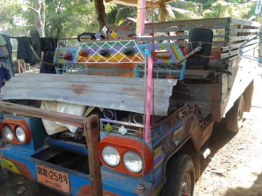 ขายไม่แพงอีแต๋นบ้านๆ ขายพร้อมเครื่องซื้อไปใช้ทำงานได้เลย โทร081-0745778ลุงโหนกรับสายจ้า