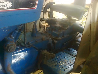 ขายรถไถ FORD 6610 เพลาเดี่ยว เอกสารเล่มทะเบียน 7 จาน ใบมีดดันหน้า ปั๊มกลม ราคา 365000