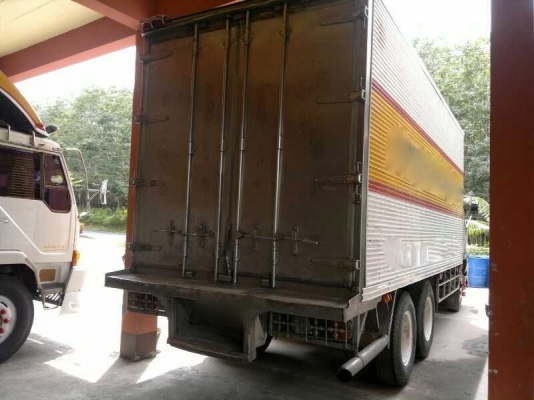 รถฮีโน่ / มิตซู 10 ล้อ ตู้เย็น 195 แรงม้า ( ขาย 2 คัน.)   สนใจติดต่อ 081 - 6079515