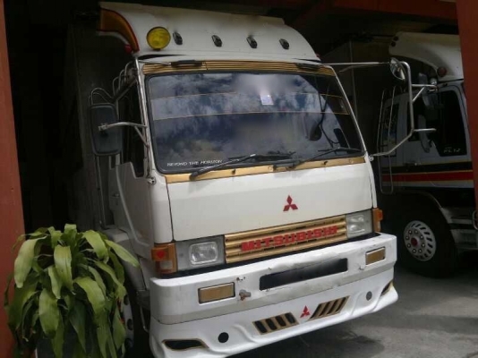 รถฮีโน่ / มิตซู 10 ล้อ ตู้เย็น 195 แรงม้า ( ขาย 2 คัน.)   สนใจติดต่อ 081 - 6079515