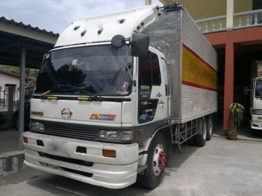 รถฮีโน่ / มิตซู 10 ล้อ ตู้เย็น 195 แรงม้า ( ขาย 2 คัน.)   สนใจติดต่อ 081 - 6079515