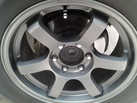 ขายล้อแม็กพร้อมยาง ขอบ 18 นิ้ว สวยๆยางนิ่ม ๆแม็กสวยๆ