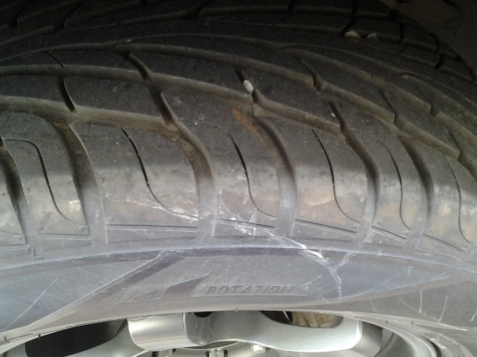 ขายล้อแม็กพร้อมยาง ขอบ 18 นิ้ว สวยๆยางนิ่ม ๆแม็กสวยๆ