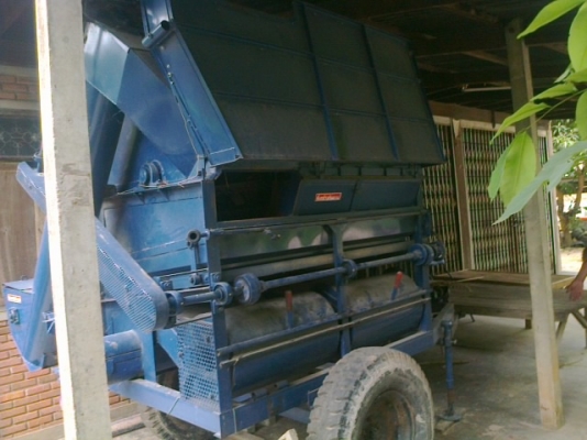 เครื่องนวดข้าวเกษตรพัฒนา