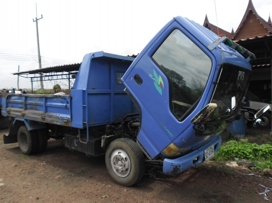 ขาย 6 ล้อดั้ม NPR-130 ขาย 6 ล้อดั้ม NPR-130