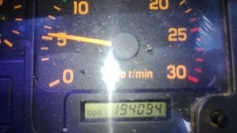 รถอิซูซุ 10 ล้อ 270 แรงม้า ปี 49  ( ขายแม่/ลูก )  สนใจติดต่อ 081 - 6079515