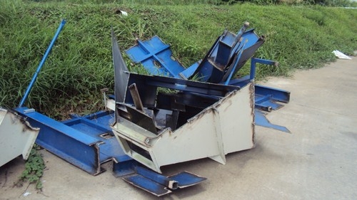 **เพิ่มรูปครับมาก**เหล็กเยอะครับ**อยู่ยุดยา**ตามรูปครับ ** ต้องการขายออกด่วน**