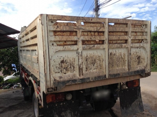 รถฮีโน่ 6 ล้อดั้ม 175 แรงม้า ปี 55  สนใจติดต่อ 081 - 6079515