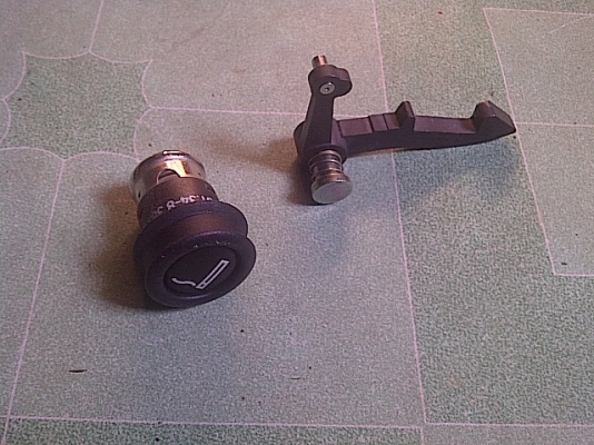 อะไหล่ BMW e39 เดิมๆ ติดรถ  หลายอย่าง