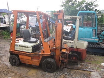 ขาย-รถยก โฟล์คลิฟท์ มือสองนำเข้าญี่ปุ่น TOYOTA 4FGL 10 ขนาด 1 ตัน รุ่นงาสไลด์ได้ พร้อมใช้งาน ขาย-รถยก โฟล์คลิฟท์ มือสองนำเข้าญี่ปุ่น TOYOTA 4FGL 10 ขนาด 1 ตัน รุ่นงาสไลด์ได้ พร้อมใช้งาน