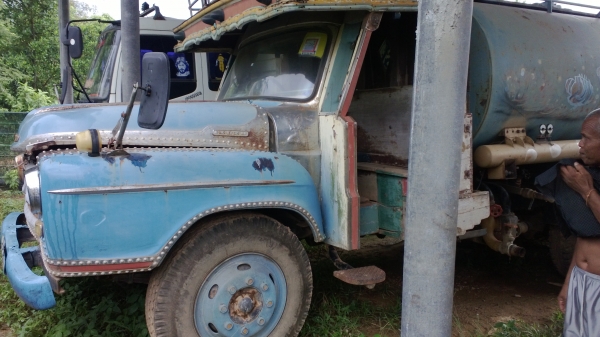 รถน้ำ10ล้อหัวยาว145แรง 1 เพลา สภาพดี ถัง12000 ล.เล่มพร้อม