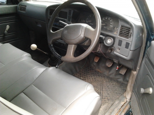 ***ขายแล้วครับขอบคุณ Truck2hand ขาย กระบะตอนเดียว TOYOTA HILUX MIGHTY-X ปี37/94 เครื่องเดิม2L 2.5 แรงดี แห้ง ติดง่าย ช่วงล่างคัสซีสวย ไม่ผุ ไม่ดาม ภายในดี คอนโซลดี  แอร์ พ.ธรรมดา  หน้า-หลังเดิมไม่เคยชนหนัก สีสวย เคลียร์สีแล้ว ยางดี4เส้น กระบะพื้นเก็บแล้ว