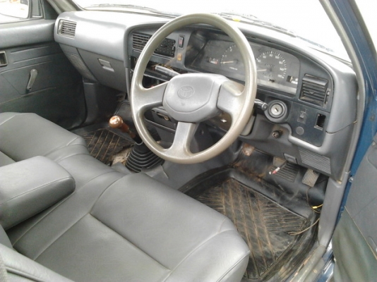 ***ขายแล้วครับขอบคุณ Truck2hand ขาย กระบะตอนเดียว TOYOTA HILUX MIGHTY-X ปี37/94 เครื่องเดิม2L 2.5 แรงดี แห้ง ติดง่าย ช่วงล่างคัสซีสวย ไม่ผุ ไม่ดาม ภายในดี คอนโซลดี แอร์ขาดคอมฯ พ.ธรรมดา หน้า-หลังเดิมไม่เคยชนหนัก สีสวย เคลียร์สีแล้ว ยางดี4เส้น กระบะพื้นเก็บ