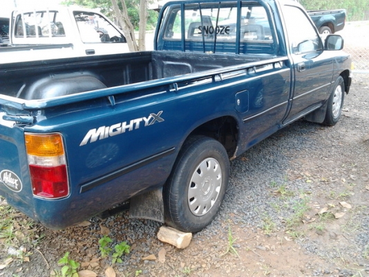 ***ขายแล้วครับขอบคุณ Truck2hand ขาย กระบะตอนเดียว TOYOTA HILUX MIGHTY-X ปี37/94 เครื่องเดิม2L 2.5 แรงดี แห้ง ติดง่าย ช่วงล่างคัสซีสวย ไม่ผุ ไม่ดาม ภายในดี คอนโซลดี แอร์ขาดคอมฯ พ.ธรรมดา หน้า-หลังเดิมไม่เคยชนหนัก สีสวย เคลียร์สีแล้ว ยางดี4เส้น กระบะพื้นเก็บ