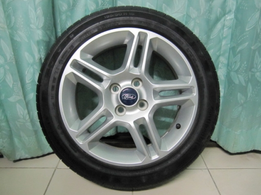 ขายล้อแม็ก Ford Fiesta ตัวท๊อป ขอบ 16 พร้อมยางป้ายแดงปี 13