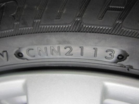 ขายล้อแม็ก Suzuki Swift พร้อมยางป้ายแดง ขอบ 16 ปี13 ออกจากศูนย์แล้วถอดเลย