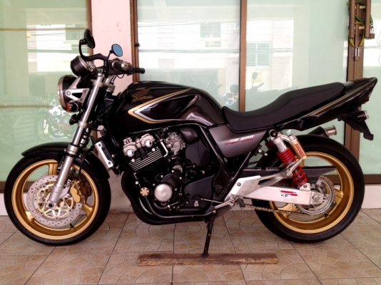 ขาย CB400 SF VTEC1 ปี2000 สวยๆ อินวอยแท้+สรรพสามิตแท้+พรบ. ราคา 95000 บาท ขาย CB400 SF VTEC1 ปี2000 สวยๆ อินวอยแท้+สรรพสามิตแท้+พรบ. ราคา 95000 บาท