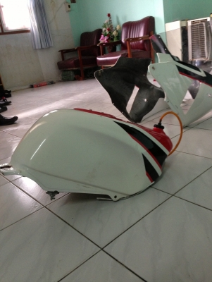 ขาย แฟริ่ง rc211 พร้อมถังน้ำมัน nc30 ทั้งชุด