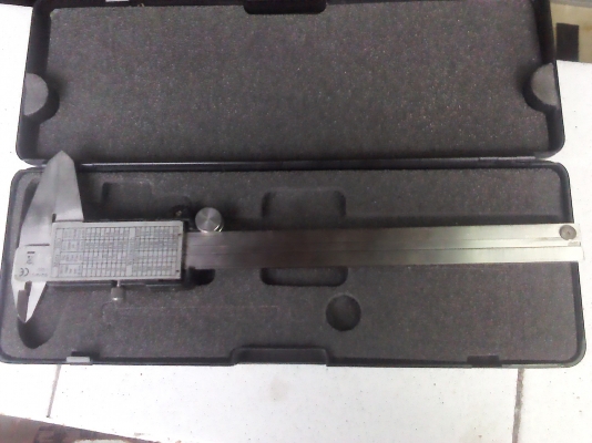 เวอร์เนียดิจิตอล KEIBA 6 นิ้ว วัดกว้าง ลึก และรูใน ได้หมด ตัวเลยชัดอ่านง่ายมือสองพร้อมใช้