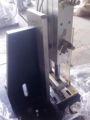 ชุดป็้มกดอัดงานทำงานด้วยกระบอกลมคู่แฝด ใช้ทำงานได้หลากหลายมาก ชุดป็้มกดอัดงานทำงานด้วยกระบอกลมคู่แฝด ใช้ทำงานได้หลากหลายมาก