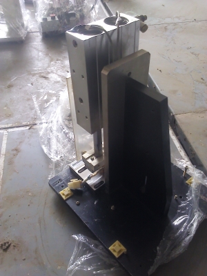 ชุดป็้มกดอัดงานทำงานด้วยกระบอกลมคู่แฝด ใช้ทำงานได้หลากหลายมาก ชุดป็้มกดอัดงานทำงานด้วยกระบอกลมคู่แฝด ใช้ทำงานได้หลากหลายมาก