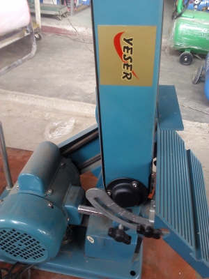 เครื่องขัดกระดาษทราย ใช้ลบคมแต่งผิวอื่นๆ ทำให้งานออกมาสวยและเร็วขัดแต่งได้ทุกวัสดุของใหม่พร้อมใช้ปรับองศาการขัดได้