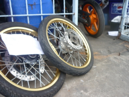 ชุดล้อ DID พร้อมใส่ ฮอนด้ารุ่นSonic CBR และตระกูลฮอนด้า ถูกๆ..พร้อมจานดิส