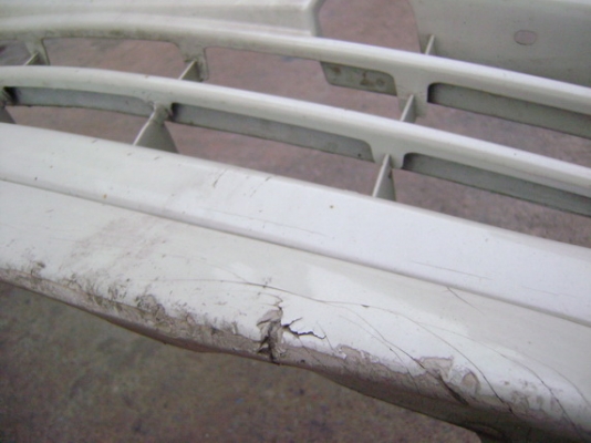 กันชนหน้าพร้อมลิ้น มิตซูท้ายเบนซ์ (มือสอง)