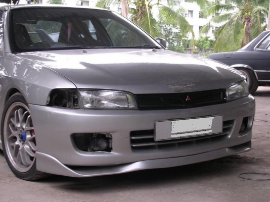 กันชนหน้าพร้อมลิ้น มิตซูท้ายเบนซ์ (มือสอง)