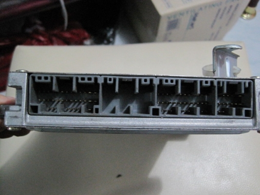 ขายกล่อง ECU D15B เครื่อง HONDA VTEC