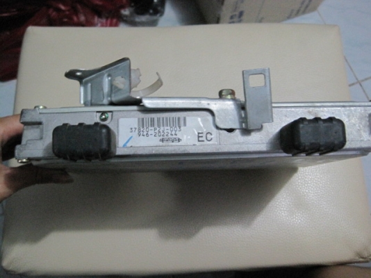 ขายกล่อง ECU D15B เครื่อง HONDA VTEC
