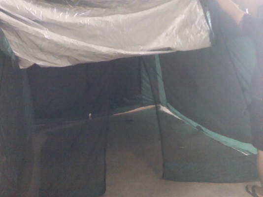 เต็นท์เดินป่าและแค้มปิ้ง ขนาดใหญ่(เอาเตียงนอนเข้าไปได้เลย) 6-8 คนสบาย มีเสาพับในตัวเต็นท์เลยกางง่ายจากญี่ปุ่น เต็นท์เดินป่าและแค้มปิ้ง ขนาดใหญ่(เอาเตียงนอนเข้าไปได้เลย) 6-8 คนสบาย มีเสาพับในตัวเต็นท์เลยกางง่ายจากญี่ปุ่น