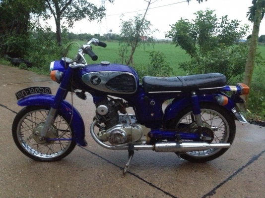 ขายcd 125 ถูกๆ 15900 สภาพสวยๆ รถจอดนาน มีเล่มให้ ตามรูปครับ ถูกๆ   0918759329