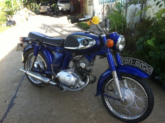 ขายcd 125 ถูกๆ 15900 สภาพสวยๆ รถจอดนาน มีเล่มให้ ตามรูปครับ ถูกๆ   0918759329