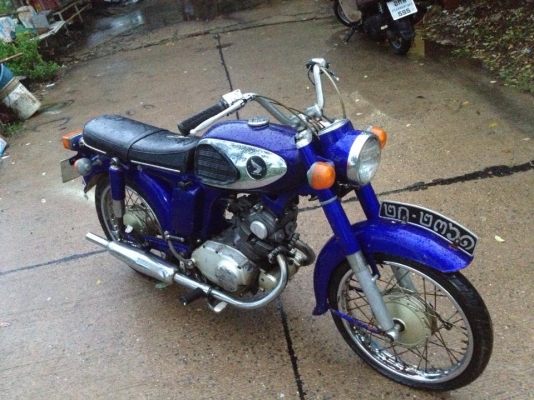 ขายcd 125 ถูกๆ 15900 สภาพสวยๆ รถจอดนาน มีเล่มให้ ตามรูปครับ ถูกๆ   0918759329