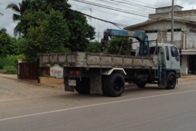 Hino Hi-Tech 6 ล้อ FG+เครน3ตัน. 5 เหลี่ยม ท้องV เครื่อง 210 แรงม้า กระบะยาว 6 เมตร ยางขอบ20 สภาพ 90\% เบรกจิ๊ฟฟี่ พวงมาลัยเพาเวอร์ ไฟฟ้า. สภาพพร้อมใช้. 750,000